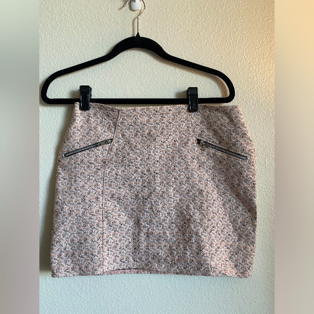 Pink mini skirt!